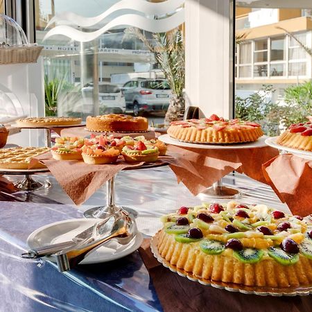 Hotel Margareth Riccione Buitenkant foto