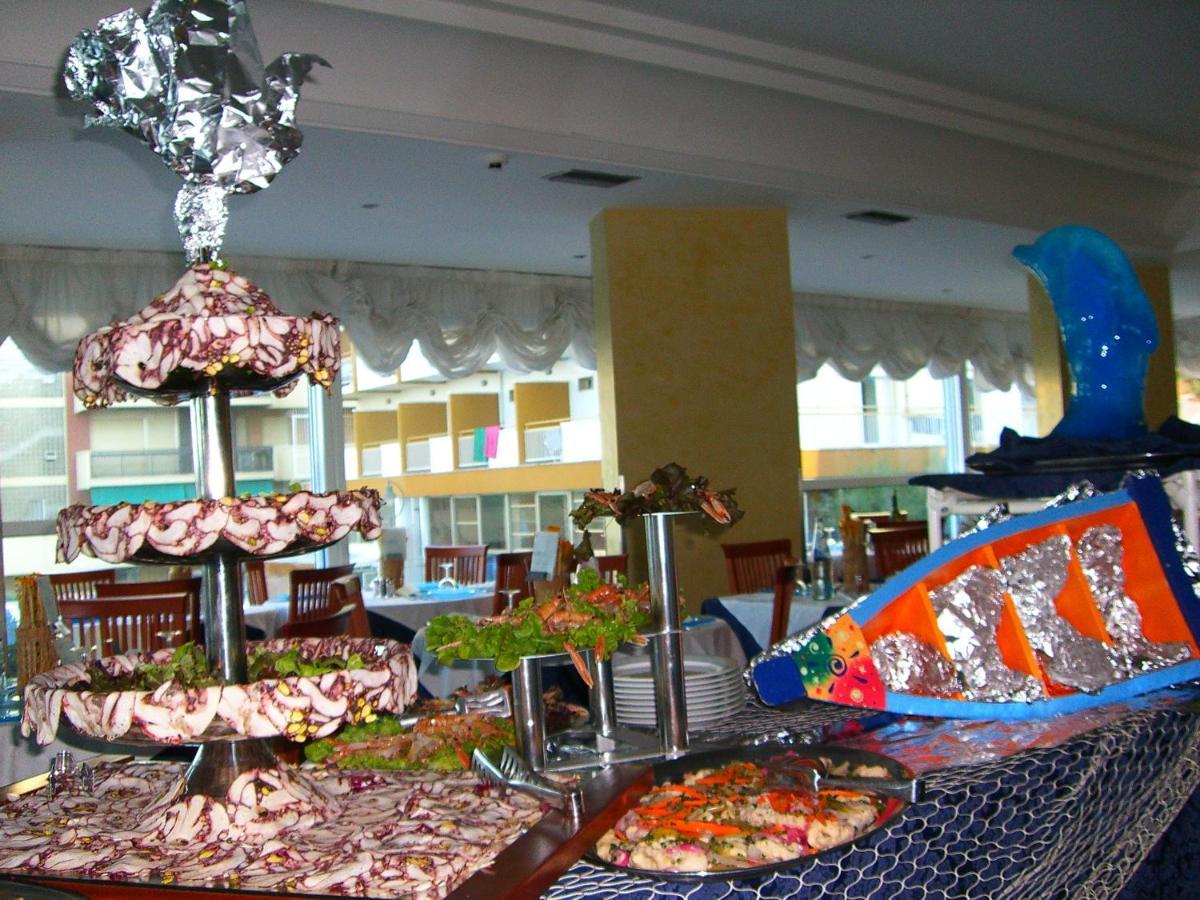 Hotel Margareth Riccione Buitenkant foto