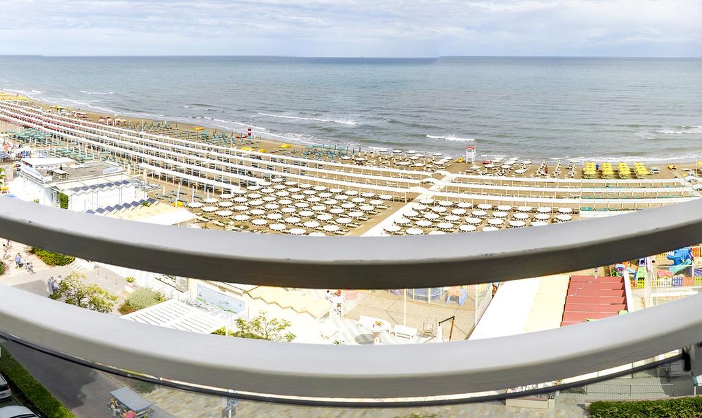 Hotel Margareth Riccione Buitenkant foto