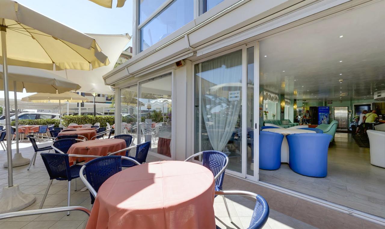Hotel Margareth Riccione Buitenkant foto