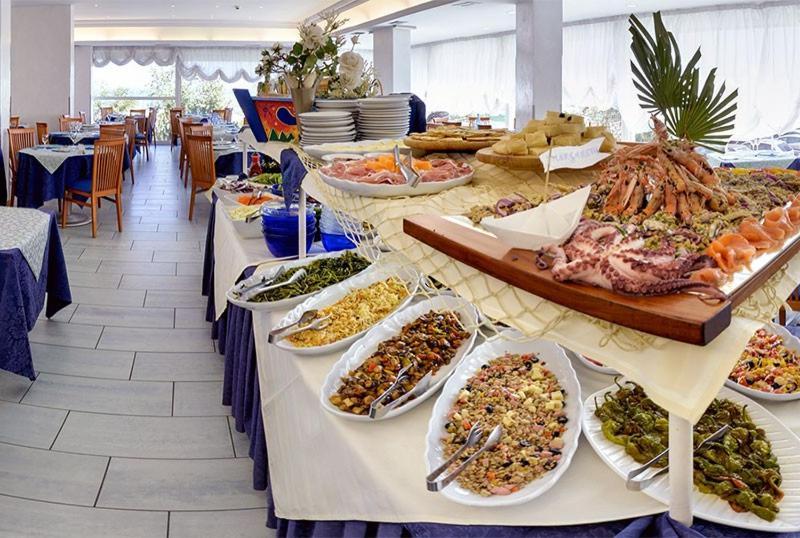 Hotel Margareth Riccione Buitenkant foto