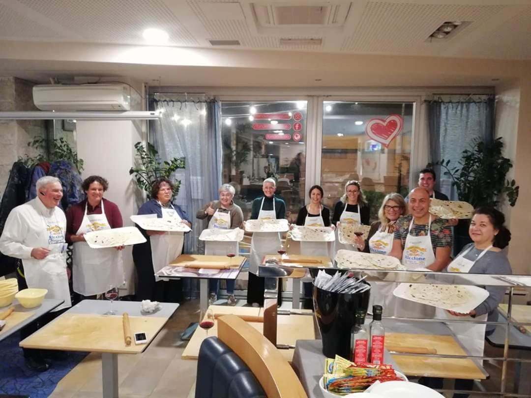 Hotel Margareth Riccione Buitenkant foto